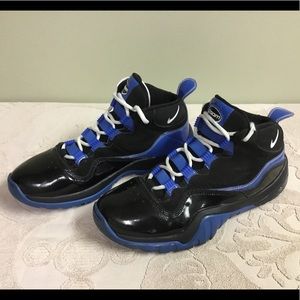 Nike Air Zoom men’s sneakers